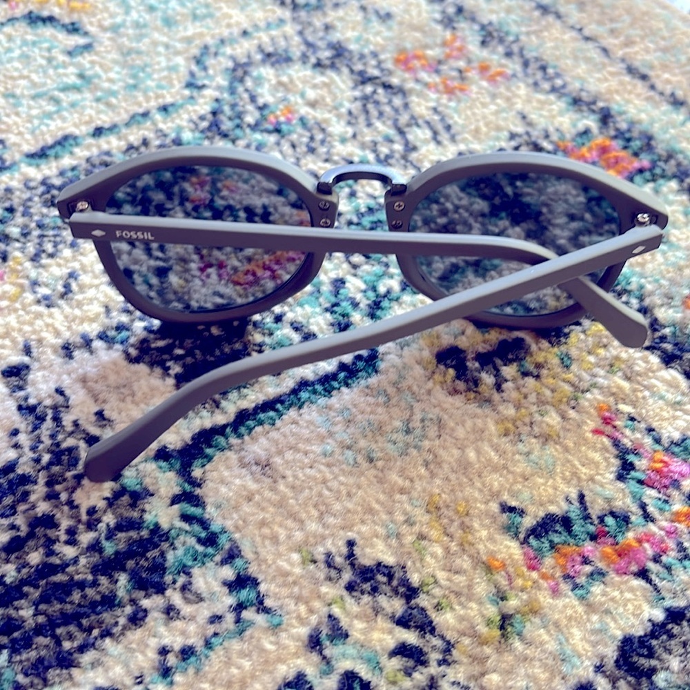 Fossil Gray 53757 Sunglasses - Picture 6 of 6